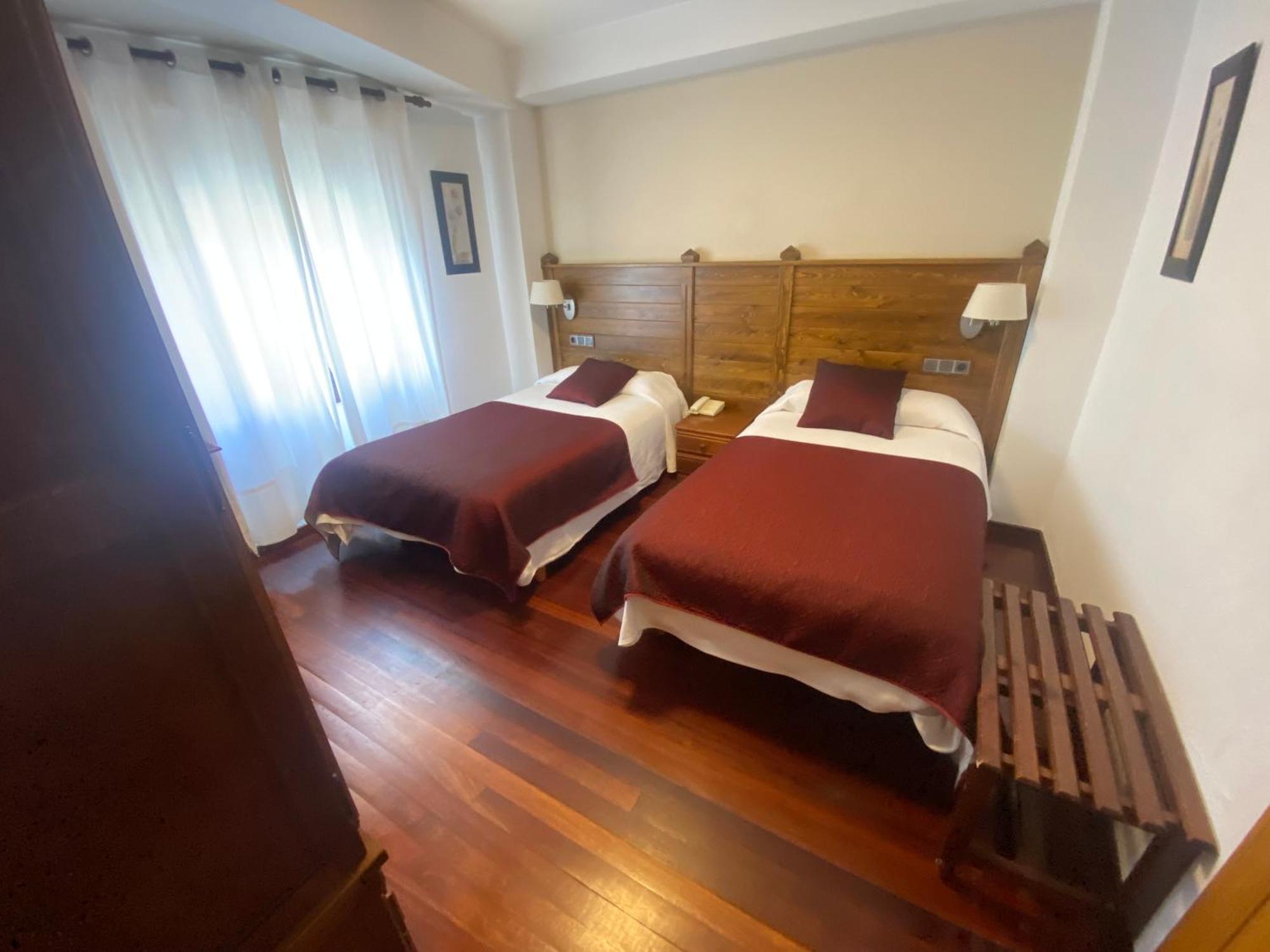 Hotel La Rambla 비에스카스 외부 사진