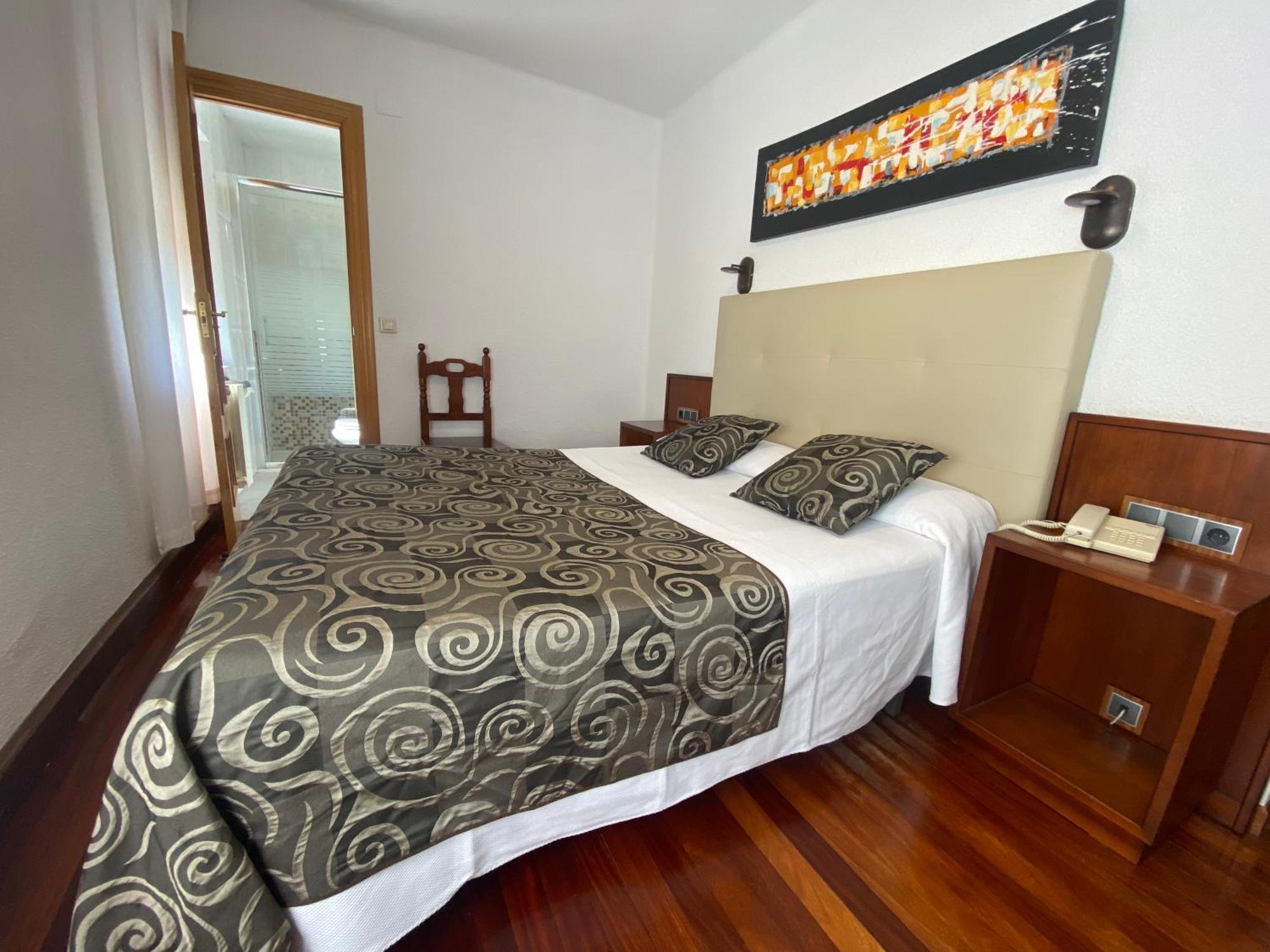 Hotel La Rambla 비에스카스 외부 사진