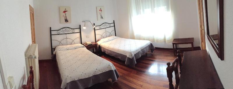 Hotel La Rambla 비에스카스 외부 사진