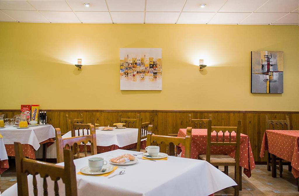 Hotel La Rambla 비에스카스 외부 사진