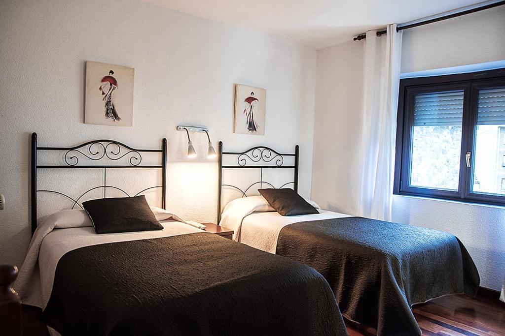 Hotel La Rambla 비에스카스 외부 사진