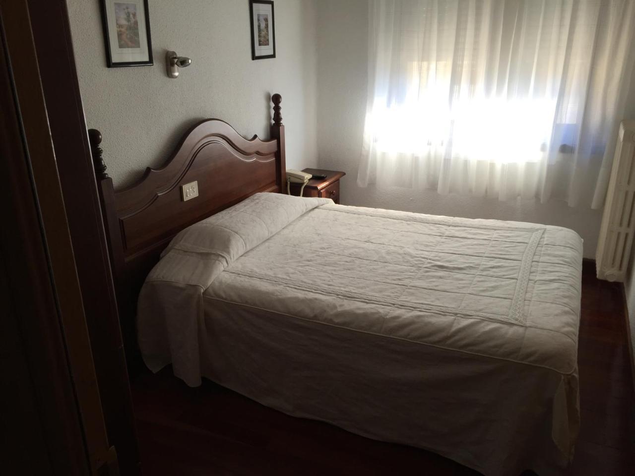 Hotel La Rambla 비에스카스 외부 사진